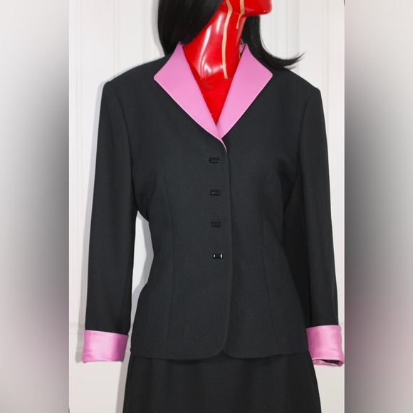 BLACK + PINK VINTAGE SKIRT SUIT - Picture 3 of 16